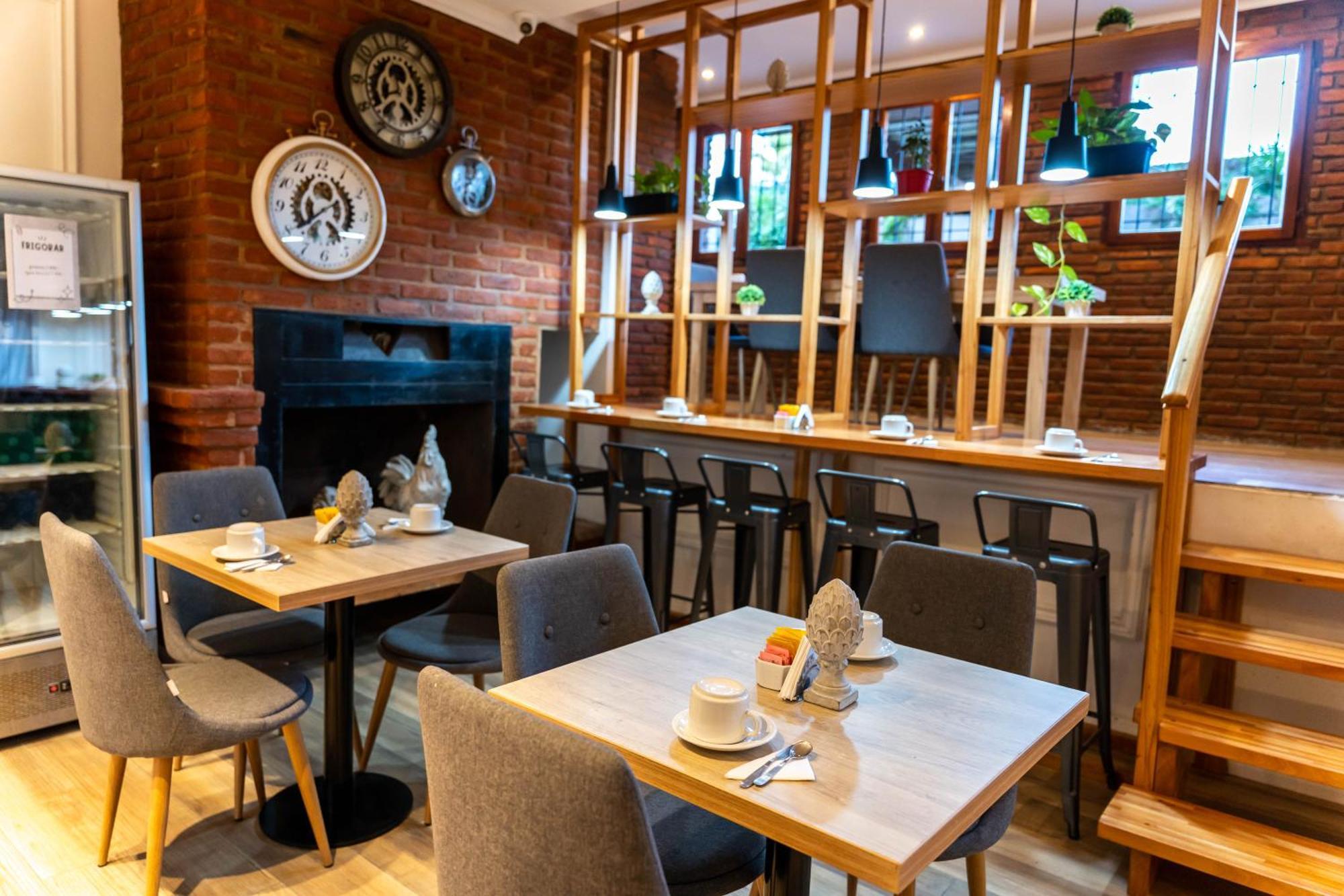O2 Hotel 발레리아 델 마르 외부 사진